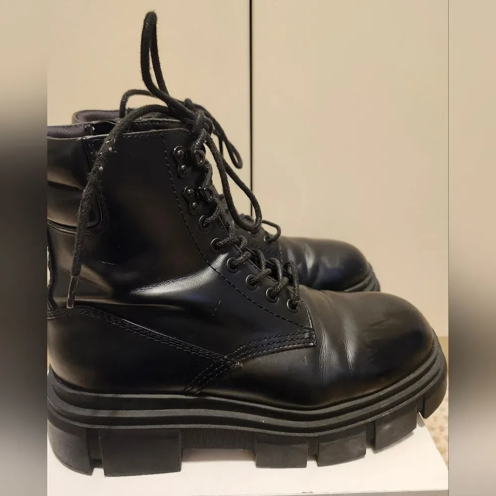 Rare ZARA Black Vegan Leather Lace-Up Chunky Platform Combat Ankle Boots Sz.9/40